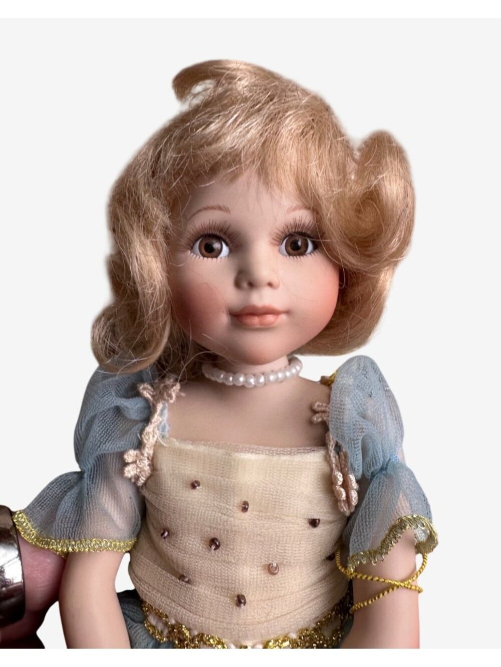 Geppeddo Collector Series Porcelain Doll Tatyana With Blue Dress 2423/2440-02 - Picture 3 of 10